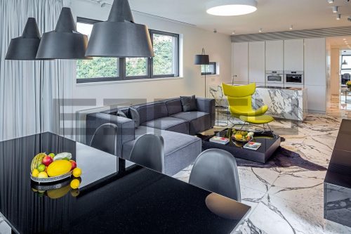 Dvořákovo nábrežie 6, 811 02 Bratislava - River Park