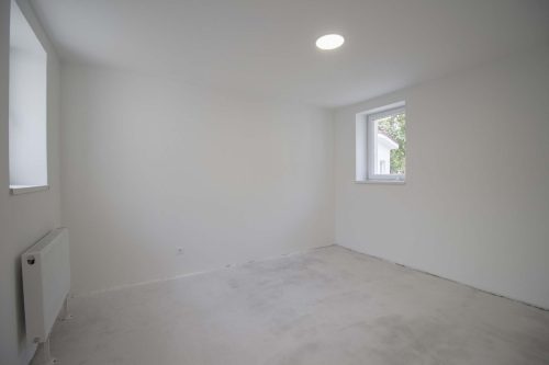 Rodinný dom s hospodárskou budovou, 930 03 Kráľovičove Kračany