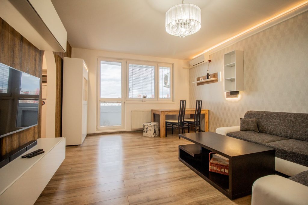 Jungmannova 6, 85101 Bratislava